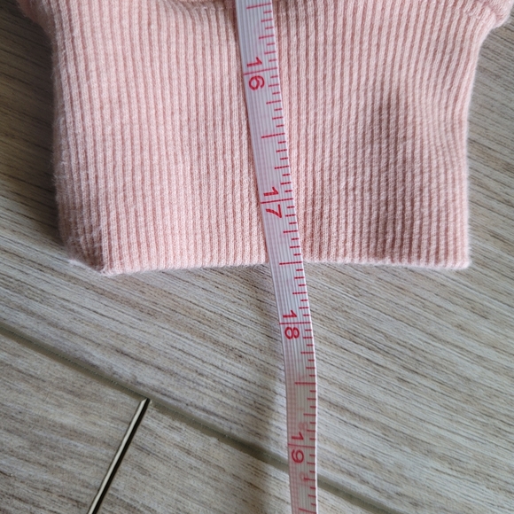 DIVIDED Soft, Comfy Pastel Pink Oversized Angel Youth Sweatshirt Size XS - Picture 8 of 8